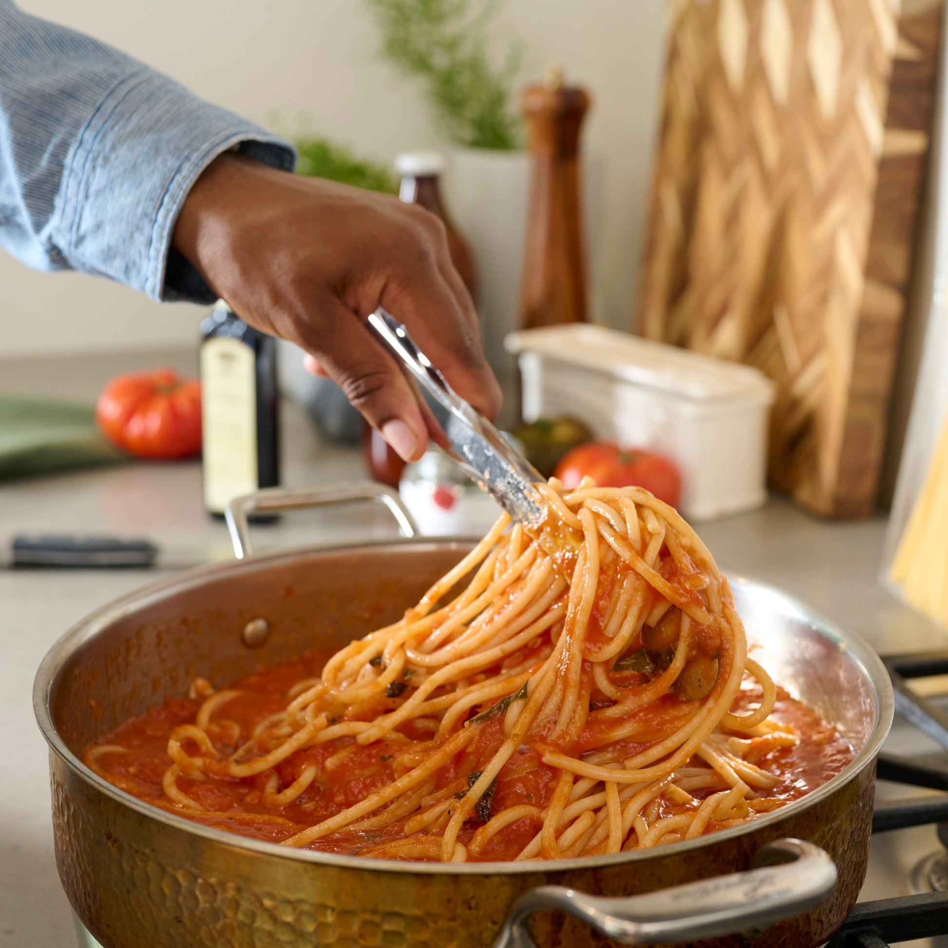bucatini pasta