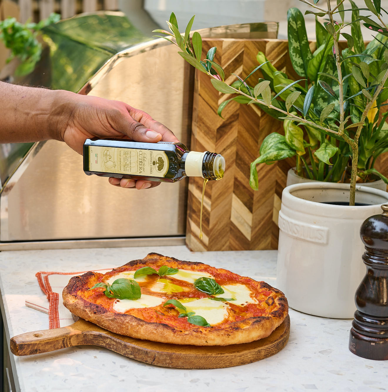 frantoi cutrera olive oil