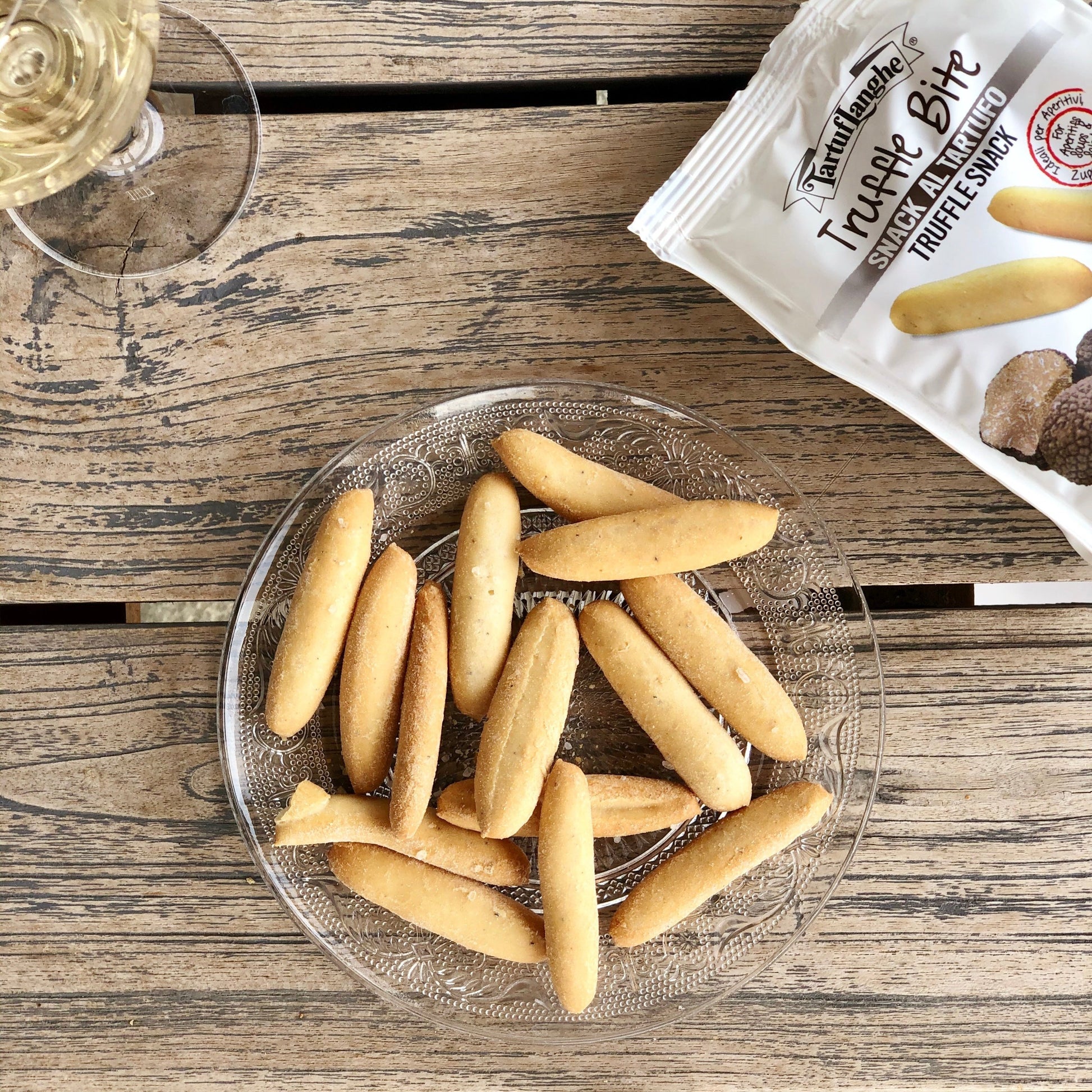 TRUFFLE BITE: mini grissini breadsticks with truffle  3.53 oz - TARTUFLANGHE USA